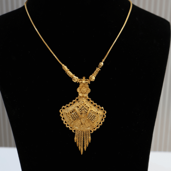 Ladies Chain 3..