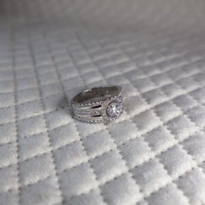 Ladies Silver Ring 11